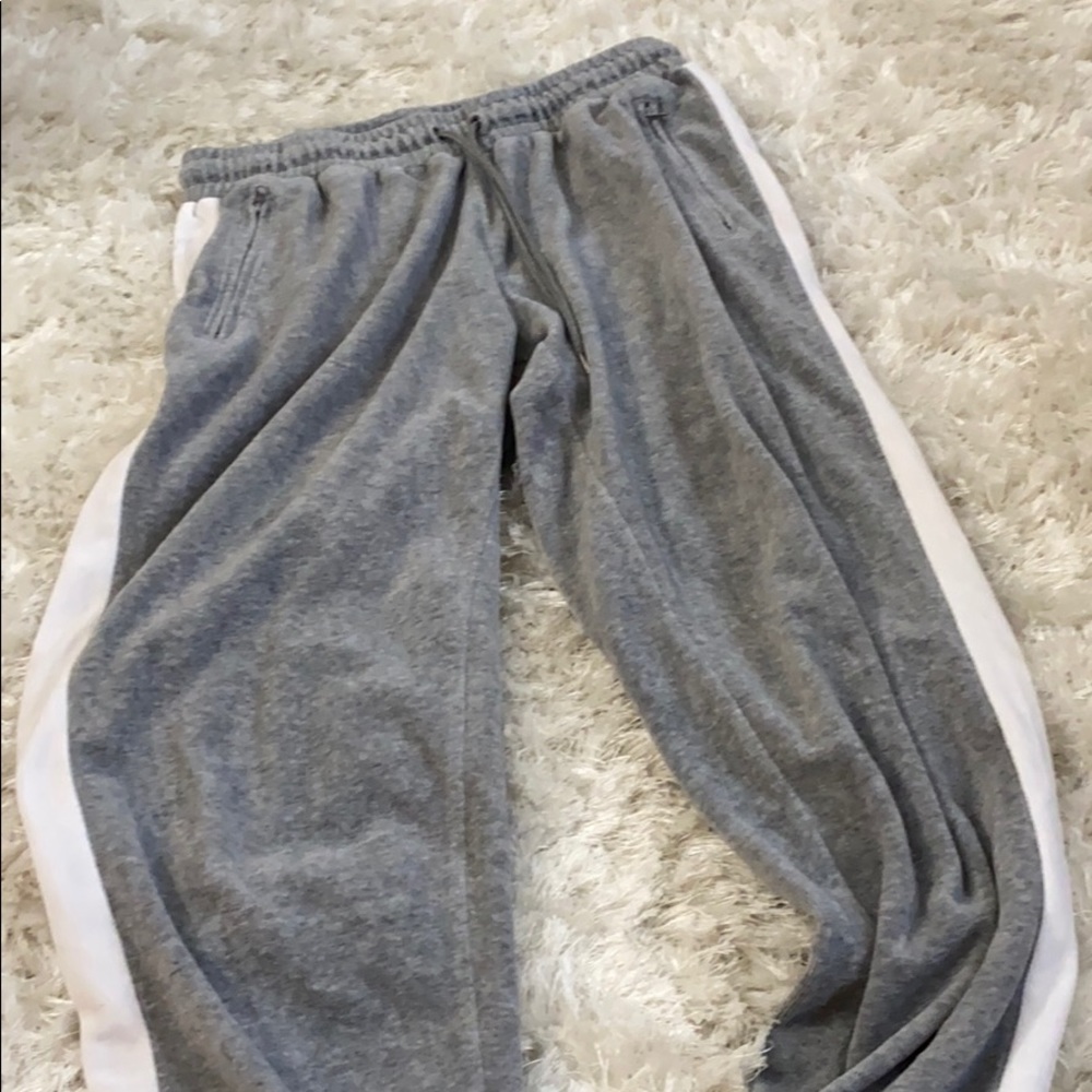Forever 21 grey sweat pants size m
